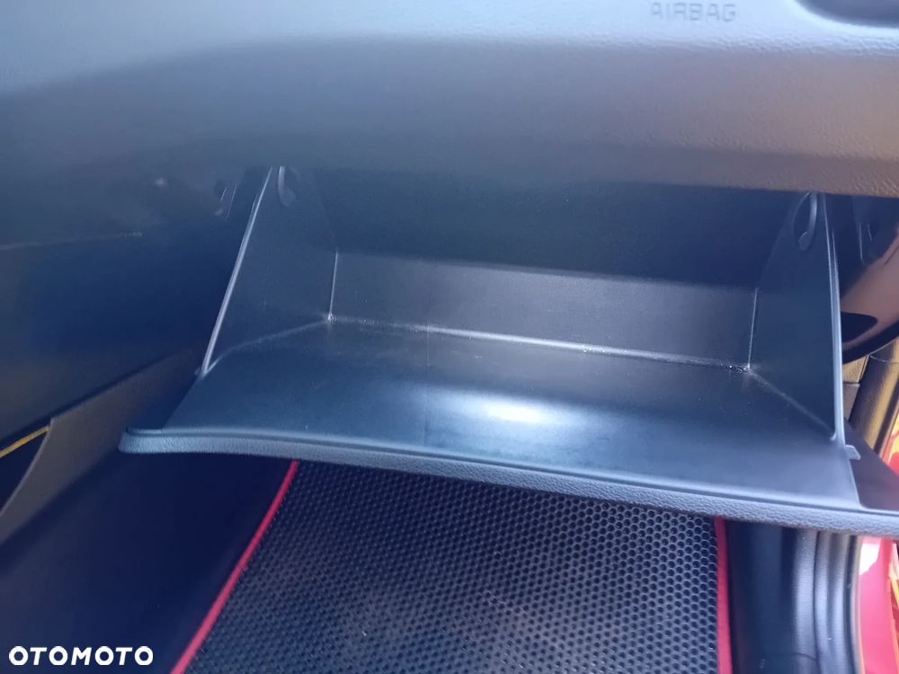 Kia Ceed 1.5 T-GDI GT-Line DCT - 14