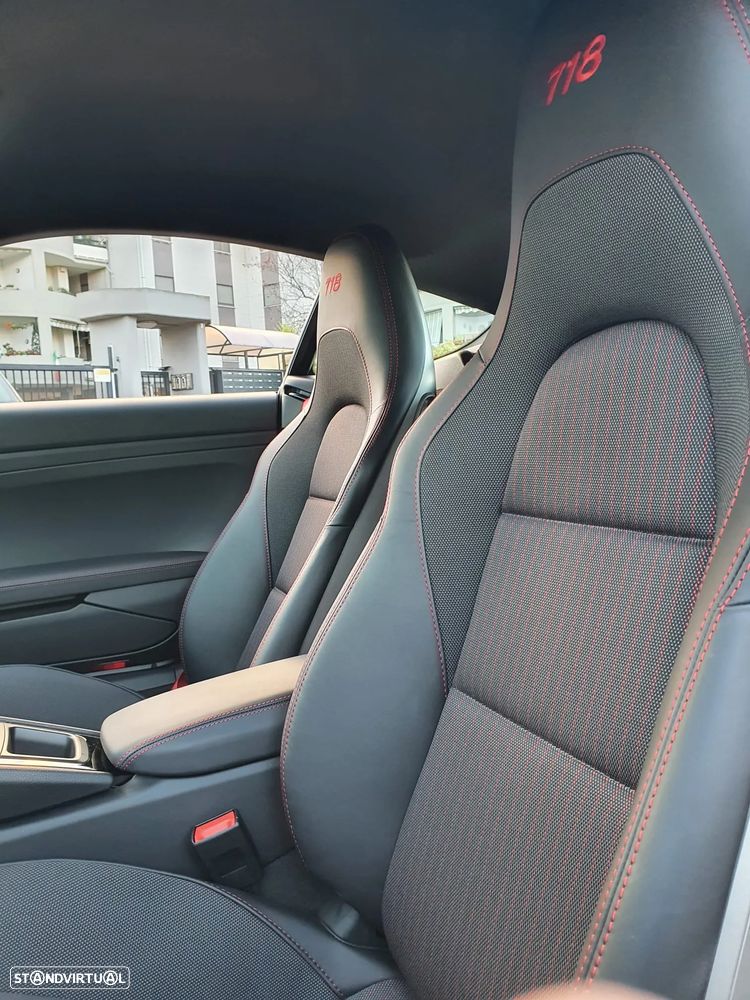 Porsche 718 Cayman T PDK - 2