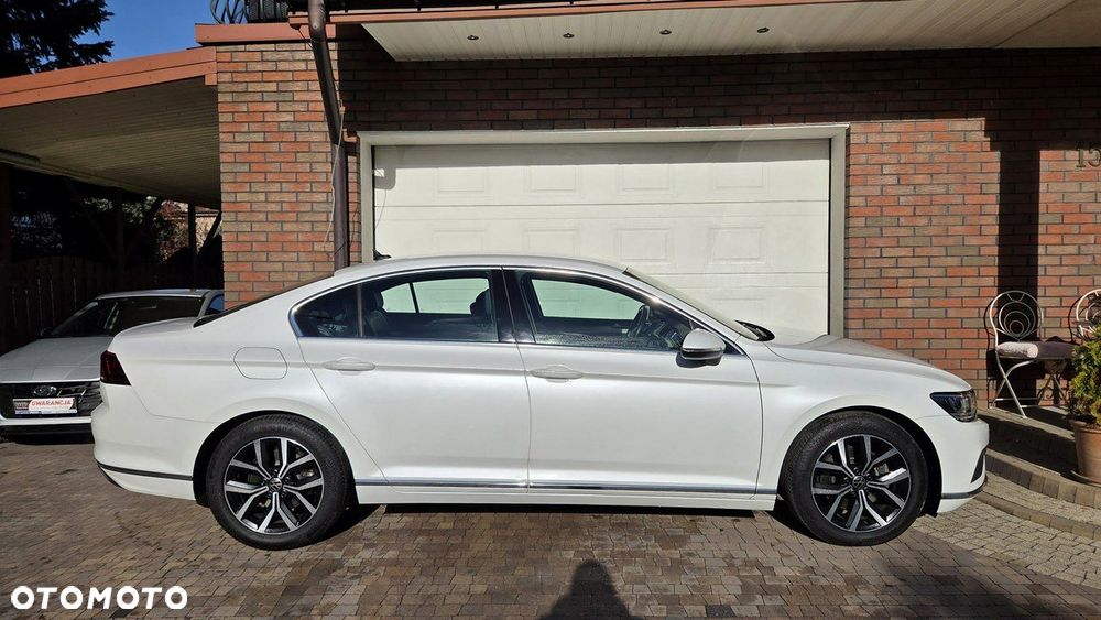 Volkswagen Passat 2.0 TSI Elegance DSG - 39