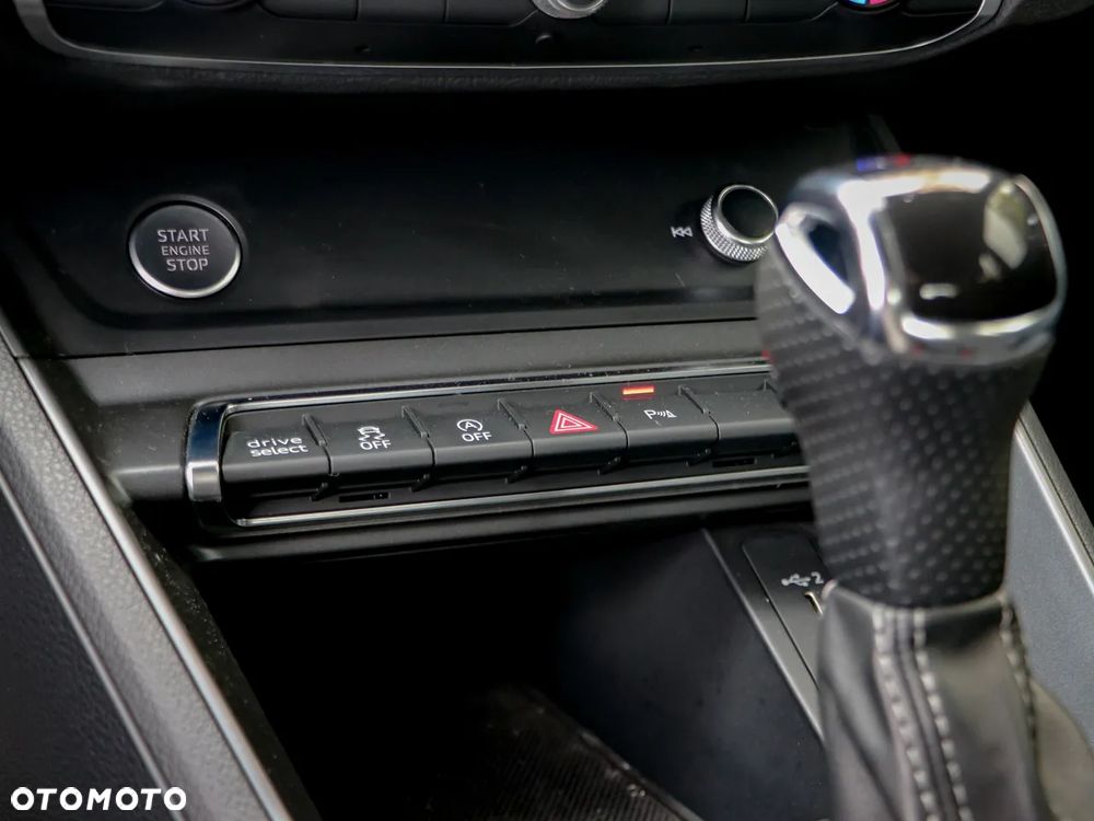 Audi Q3 40 TFSI Quattro S-Line S tronic - 23