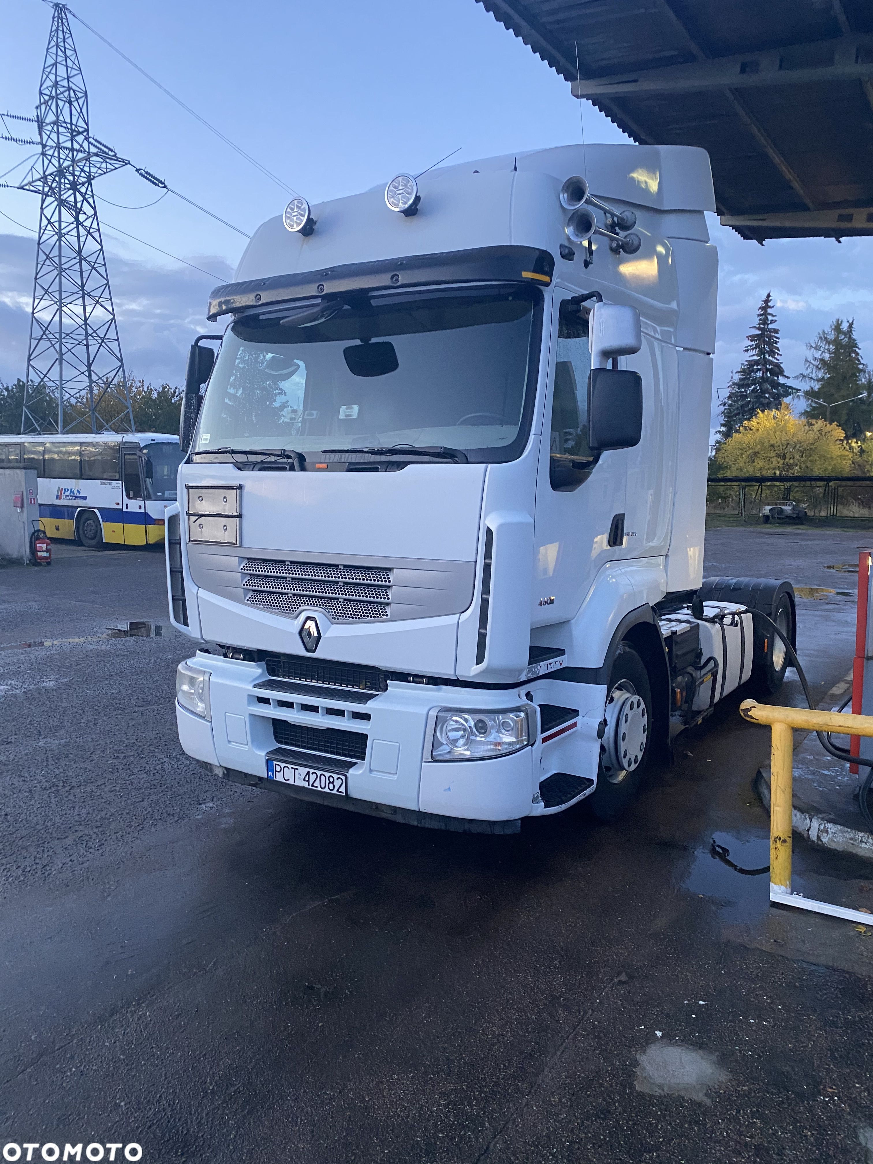 Renault Premium - 1