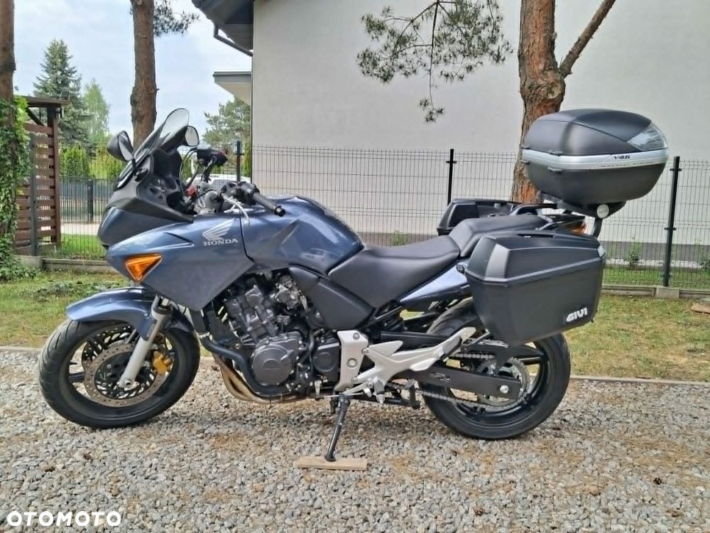 Honda CBF - 1