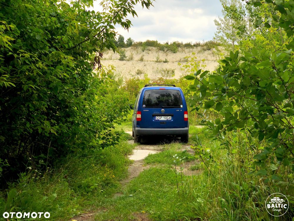 Volkswagen Caddy 1.6 Life Colour Concept - 36