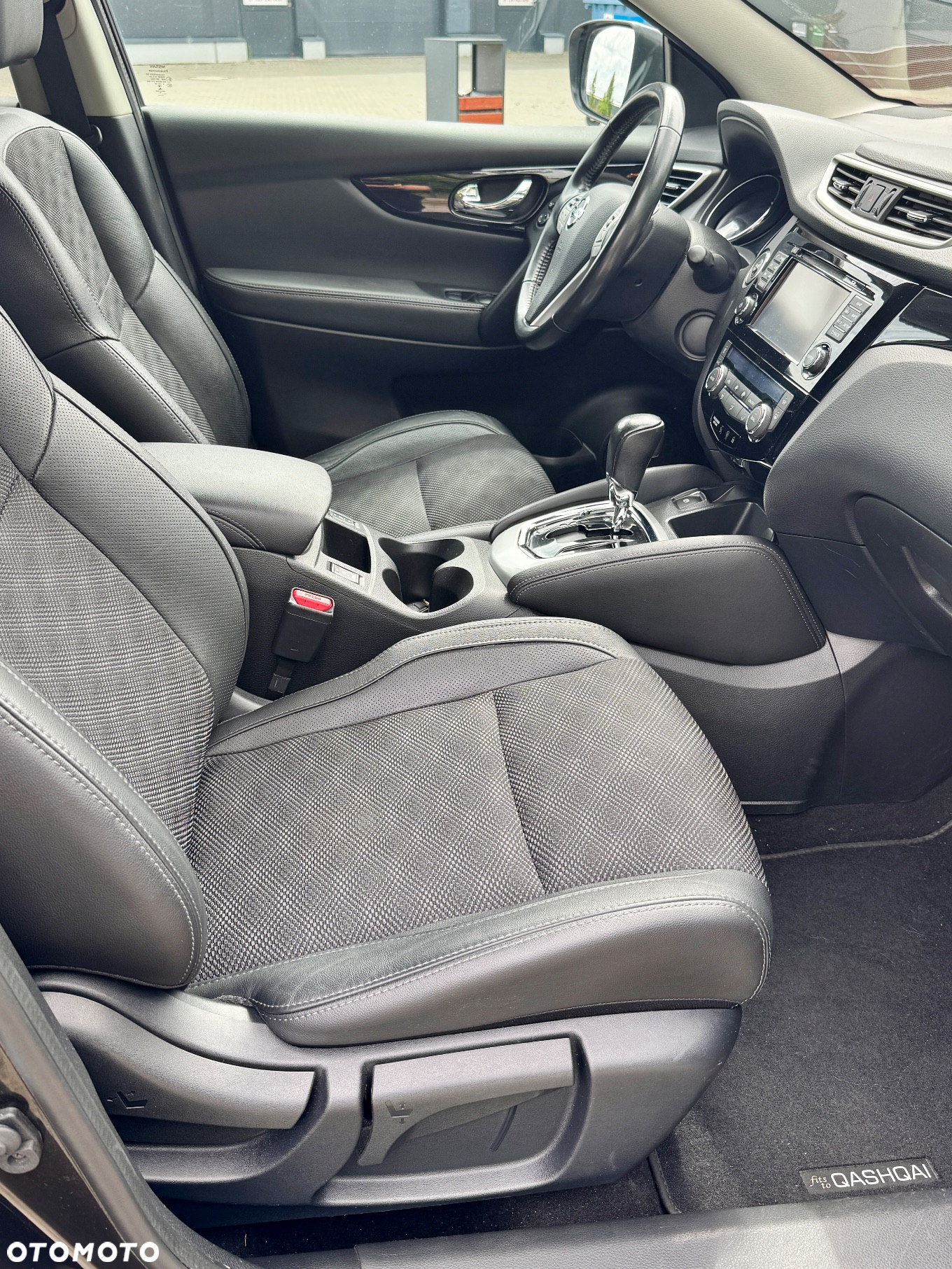 Nissan Qashqai 1.2 DIG-T Tekna Xtronic - 16