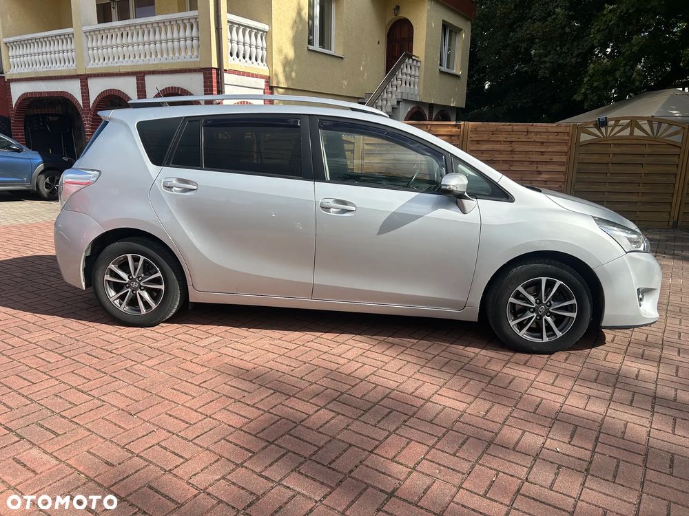Toyota Verso 1.8 Sol plus NAVI - 1