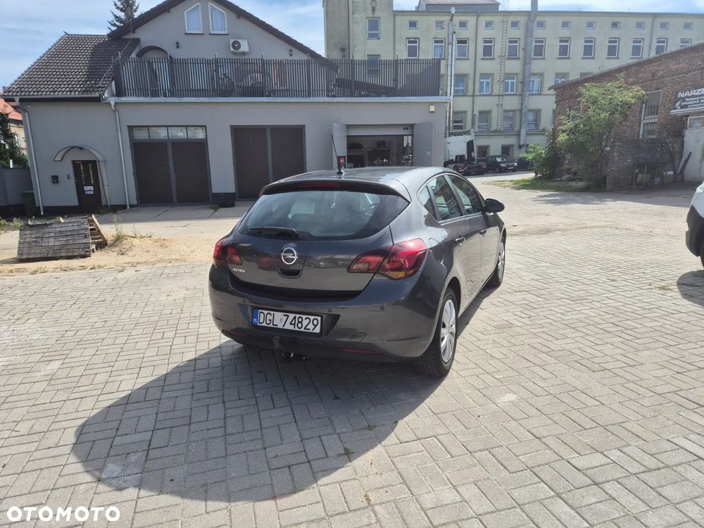 Opel Astra 1.6 - 7