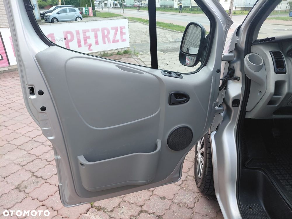 Opel VIVARO - 21