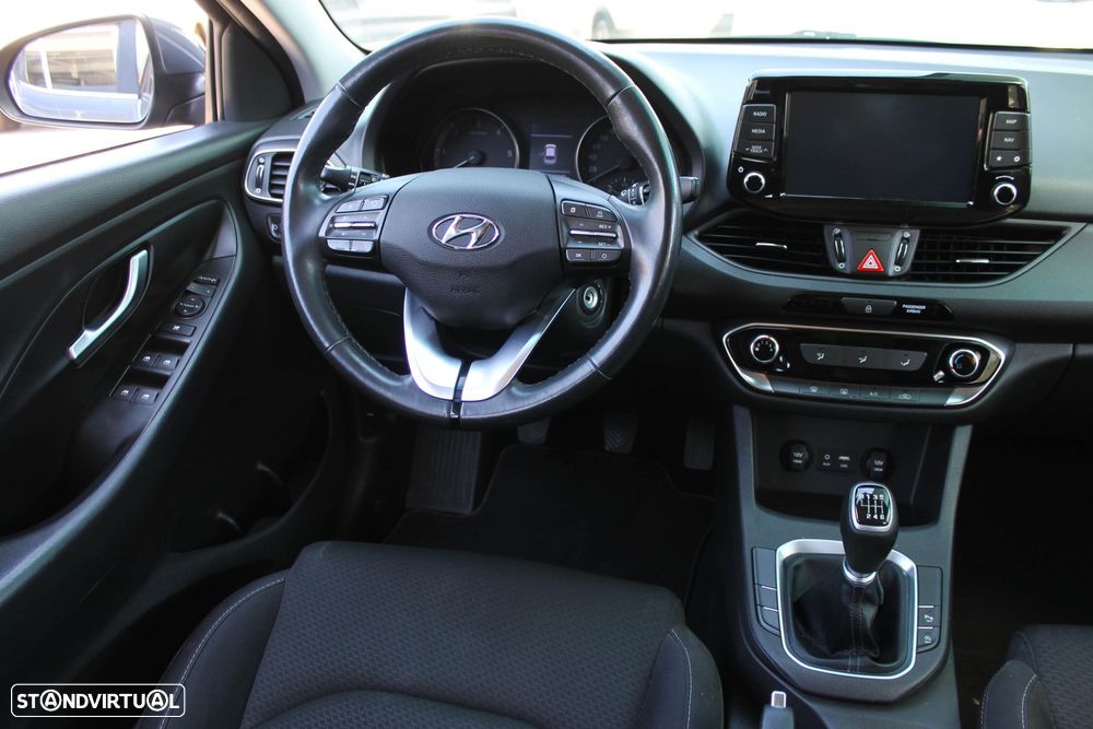 Hyundai i30 1.6 CRDI STyle - 38
