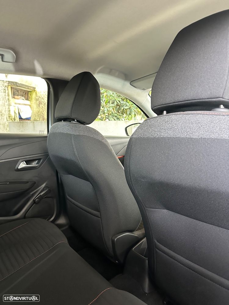 Peugeot 208 1.2 PureTech Active - 19