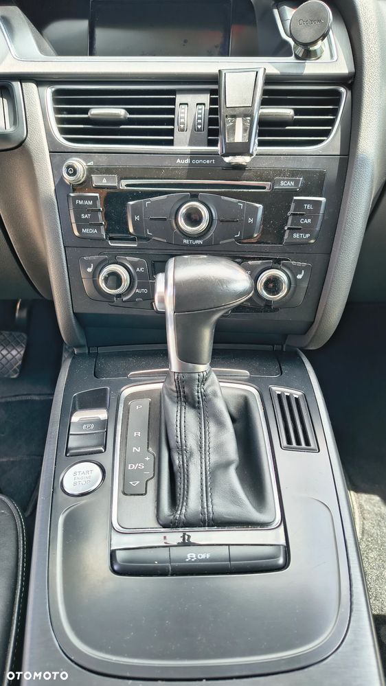 Audi A4 Limousine - 15