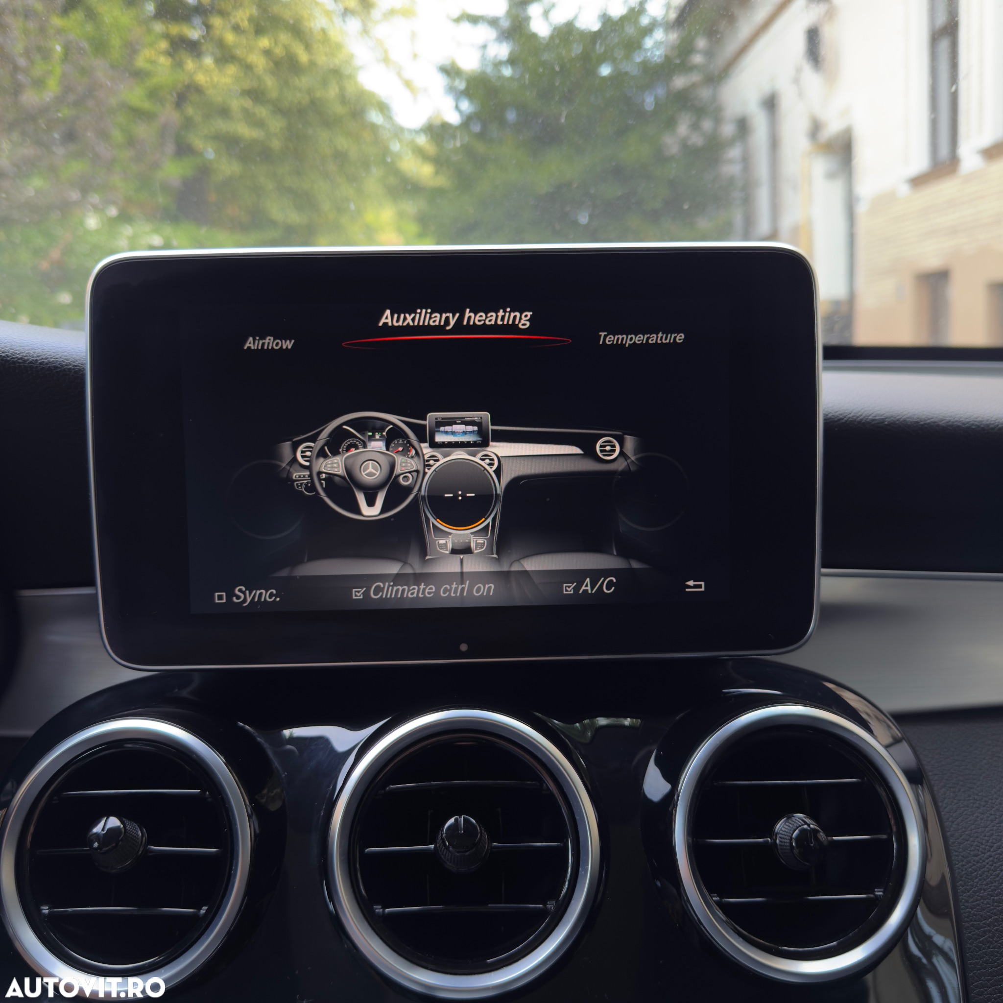 Mercedes-Benz GLC 250 4MATIC - 16