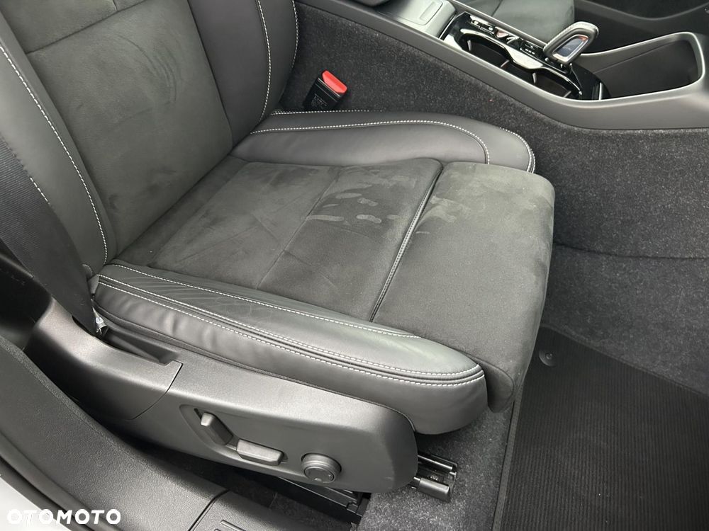 Volvo XC 40 B4 B R-Design - 24