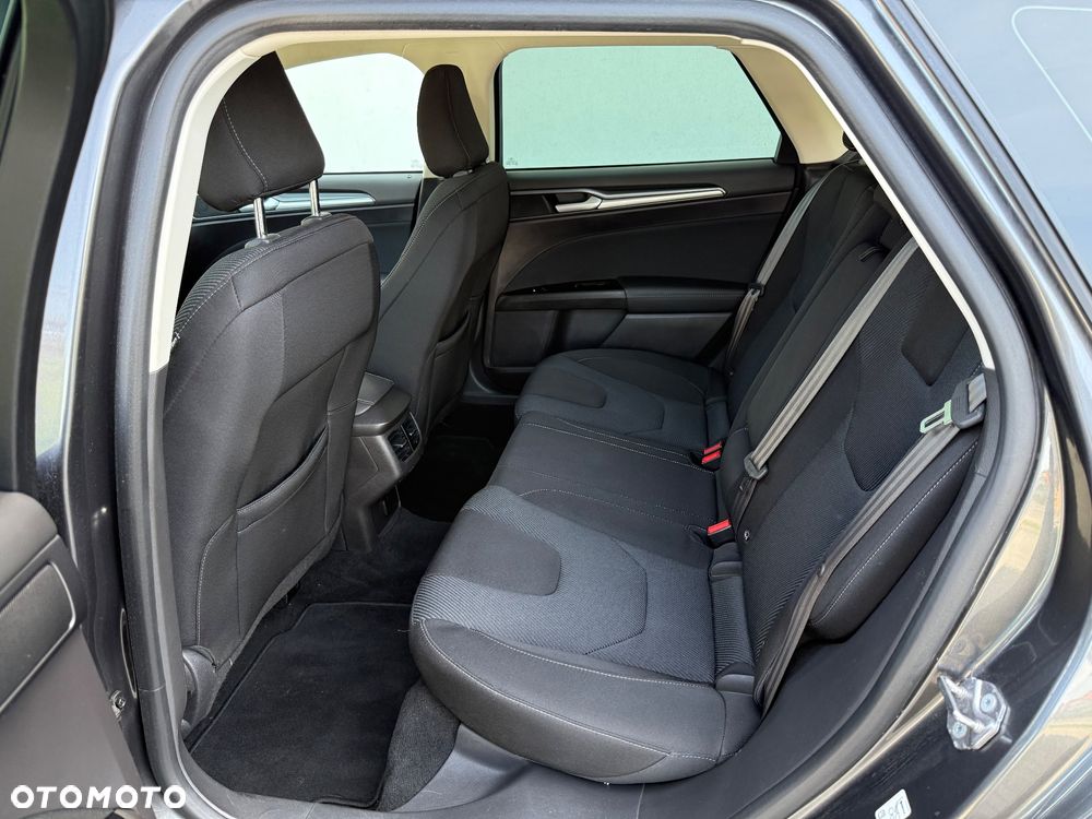Ford Mondeo 2.0 TDCi Titanium - 16