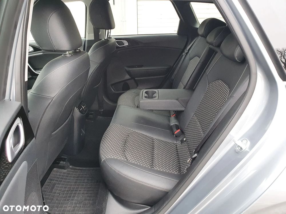 Kia Ceed 1.5 T-GDI Tribute - 27