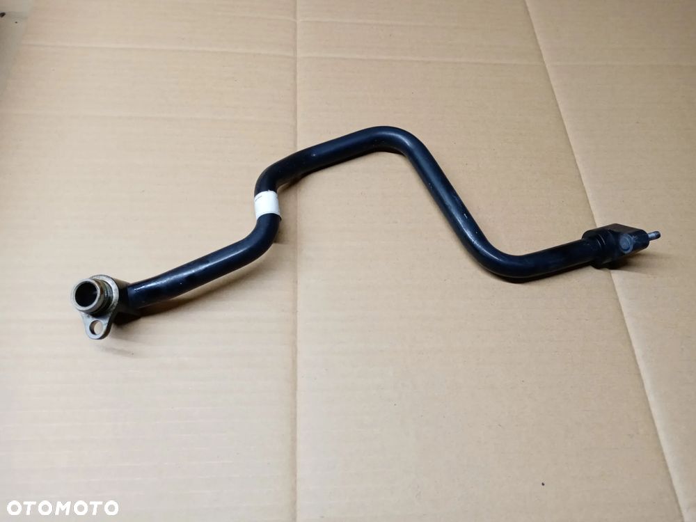 Przewód rurka oleju olejowa BMW M5 G30 F90 4.4 V8 8092199 - 2