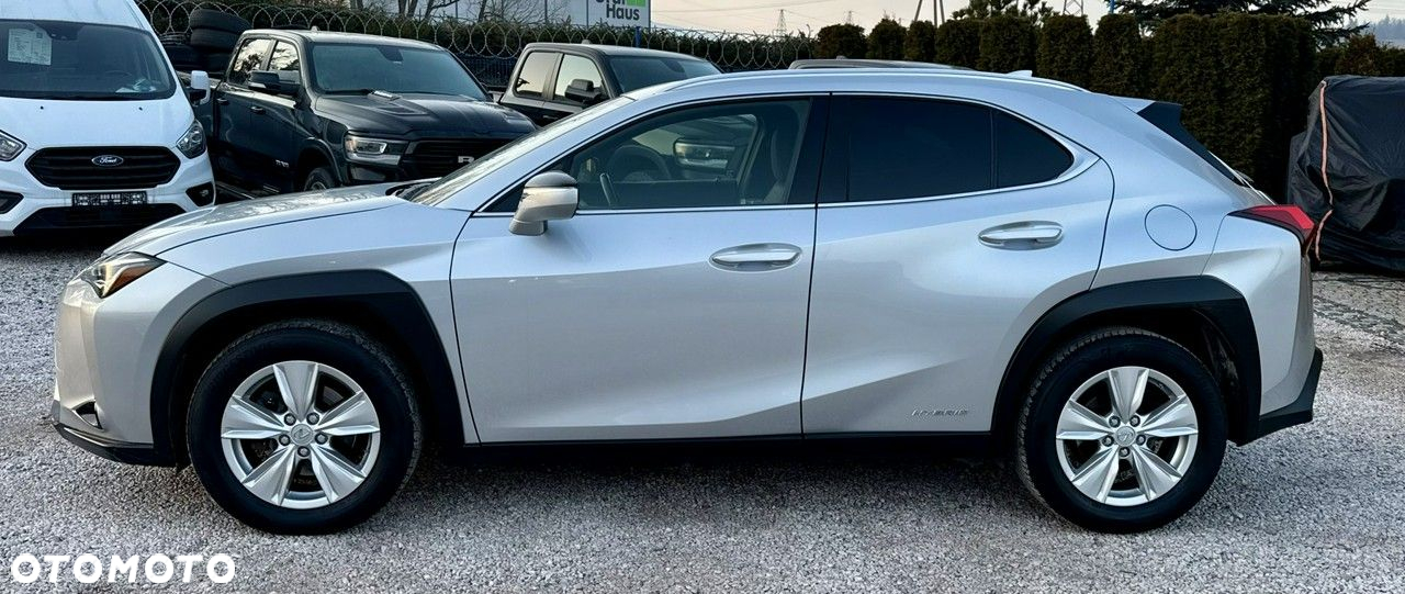 Lexus UX 250h Elegance 2WD - 7