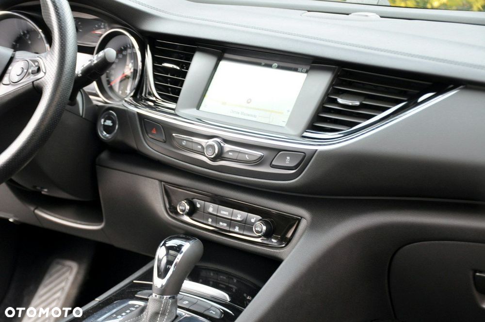 Opel Insignia - 26