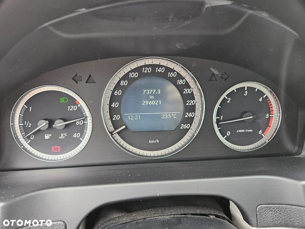 Mercedes-Benz Klasa C 220 CDI Elegance - 14