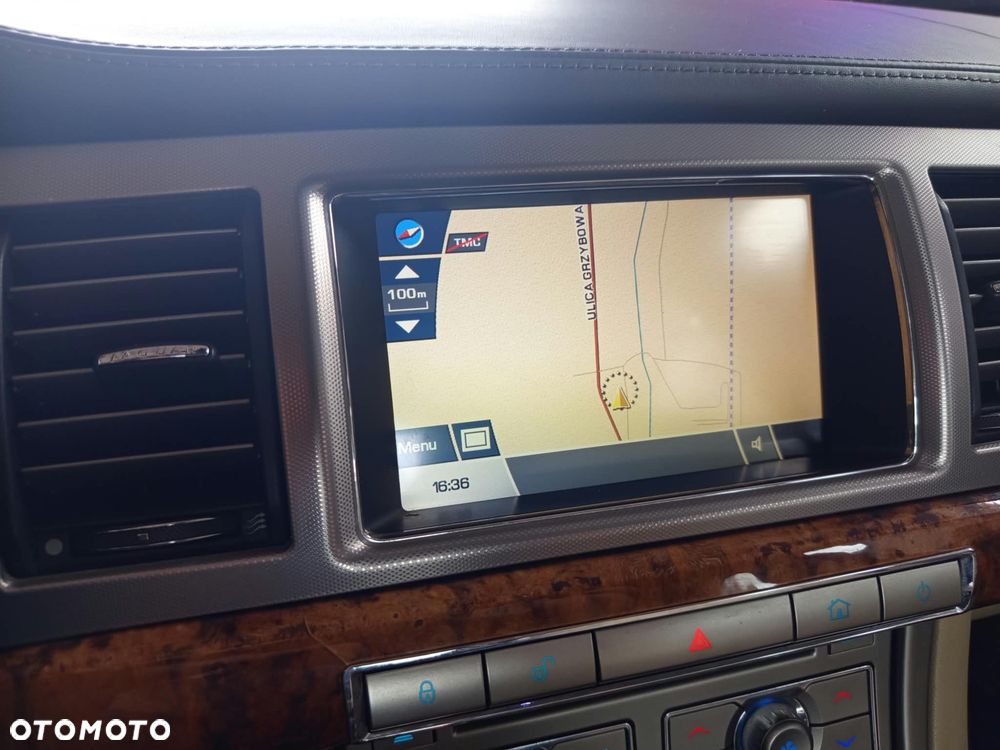 Jaguar XF 3.0 V6 D Luxury - 18