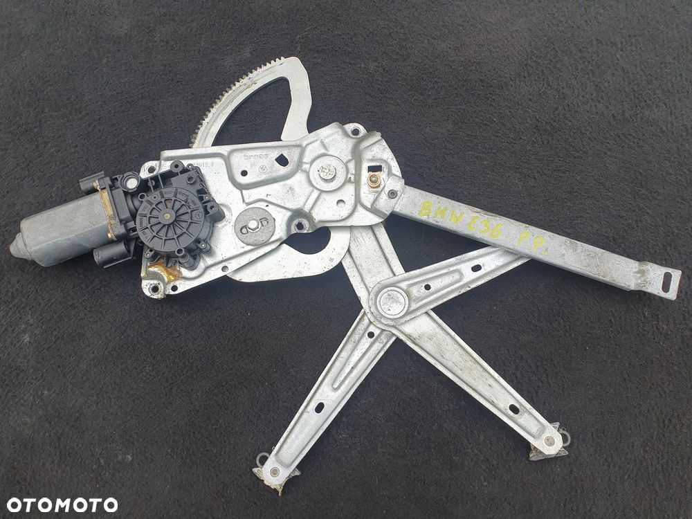 BMW E36 PODNOŚNIK SZYBY PRAWY PRZÓD 1977610 8360978 - 1