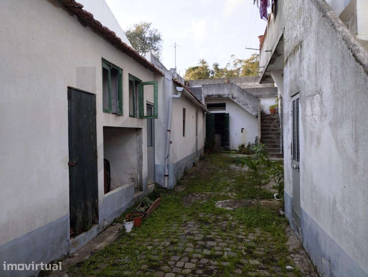 Edifício com 3 Apartamentos para Venda na Malveira em Mafra - Grande imagem: 2/22