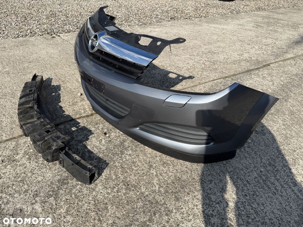 OPEL ASTRA H GTC ZDERZAK PRZÓD PRZEDNI GRILL ATRAPA BELKA ZDERZAKA Z163 - 3