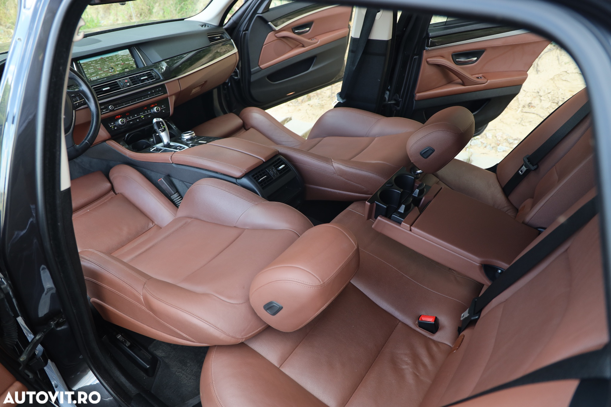 BMW Seria 5 520i Touring Aut. Luxury Line - 9