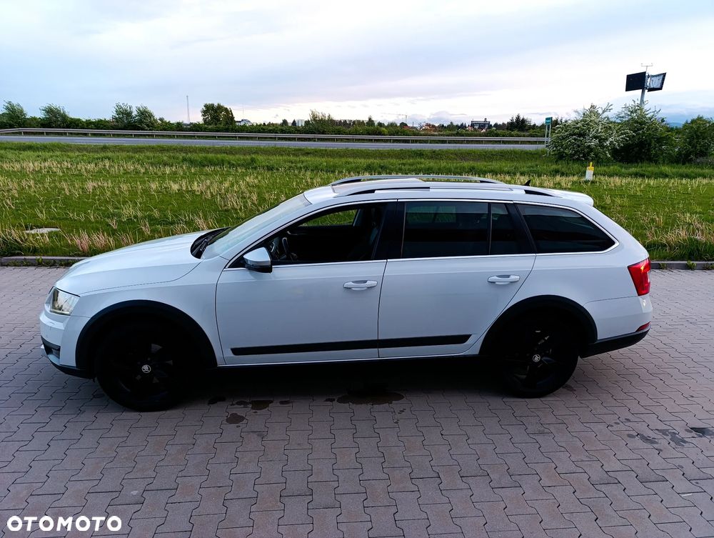 Skoda Octavia 2.0 TDI 4x4 Scout - 17