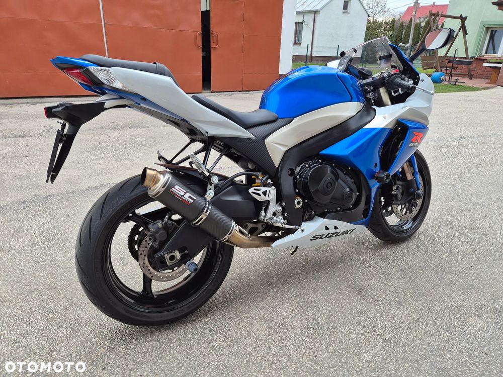 Suzuki GSX-R - 8