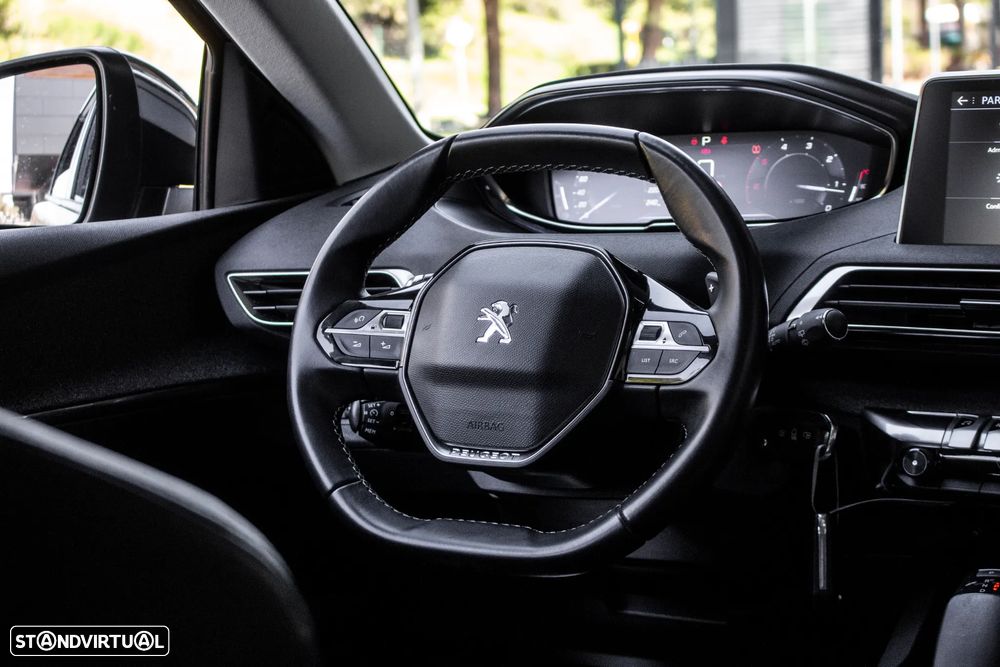 Peugeot 5008 BlueHDI 130 EAT8 Crossway - 32