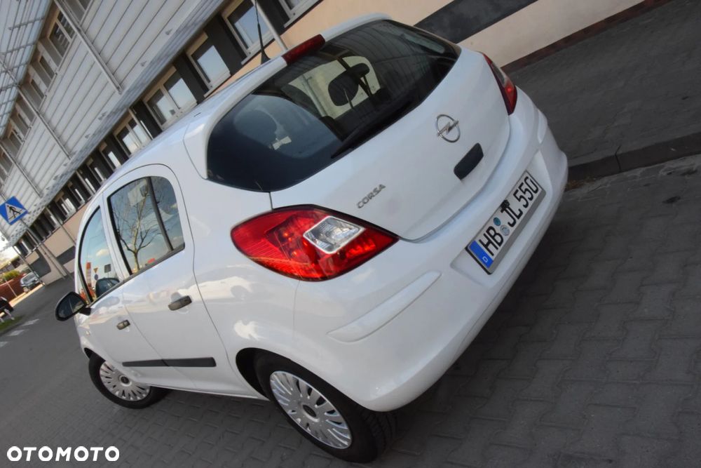 Opel Corsa 1.0 12V Cosmo - 4