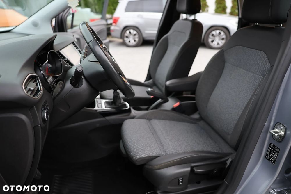 Opel Crossland X - 18