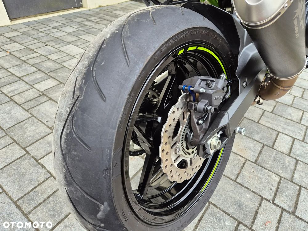 Kawasaki Z 900 - 14