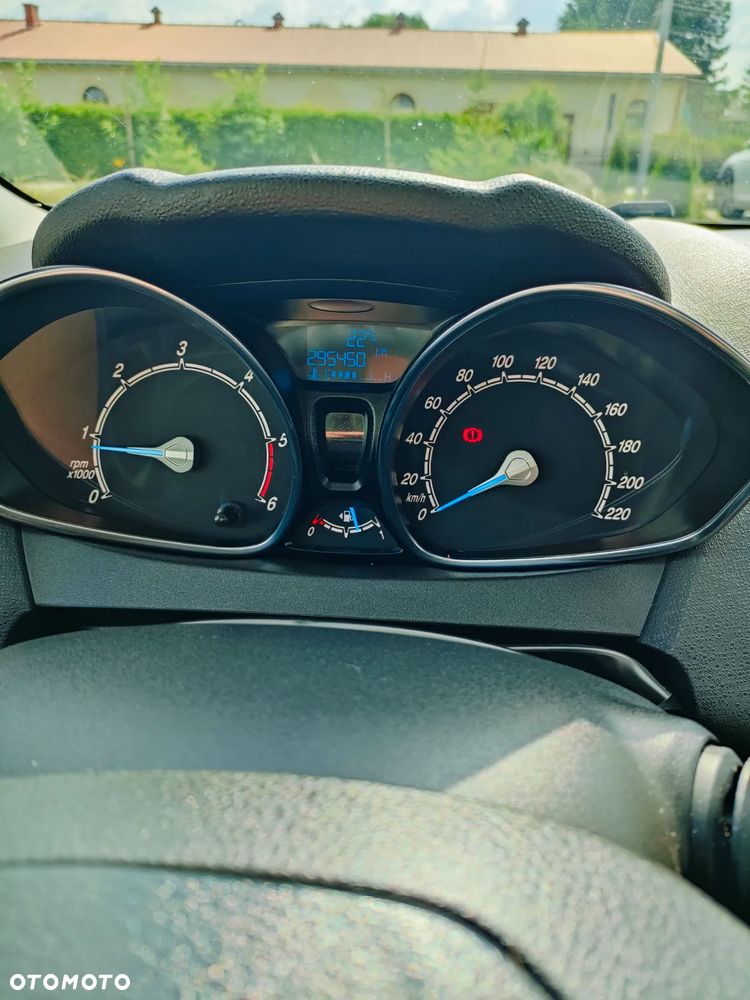 Ford Fiesta - 10