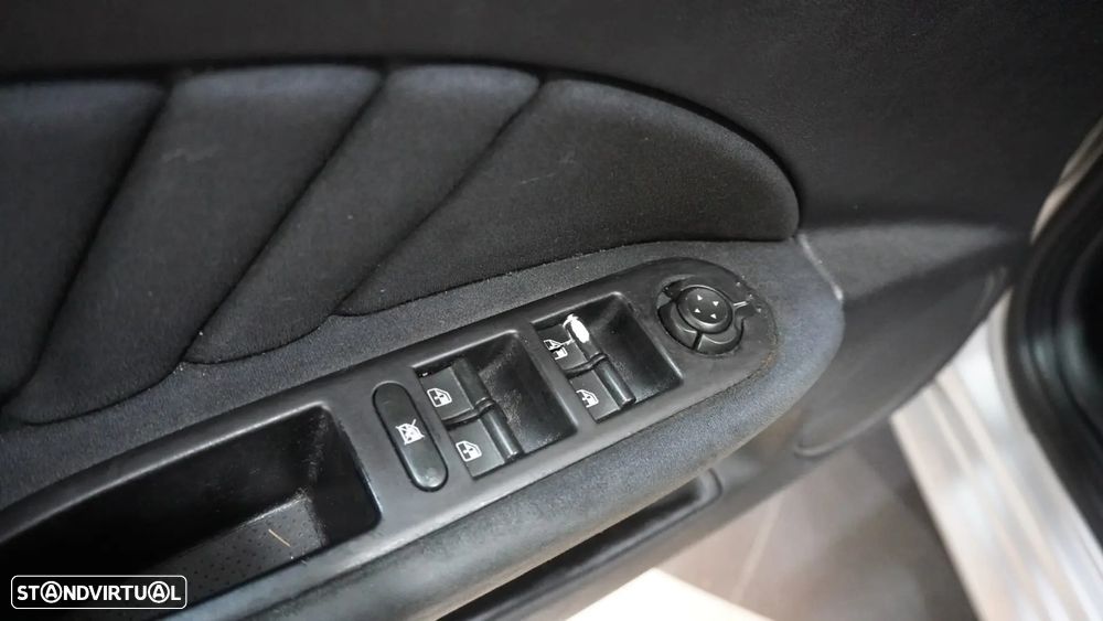 Alfa Romeo 159 1.9 JTD 16V Distinctive - 16