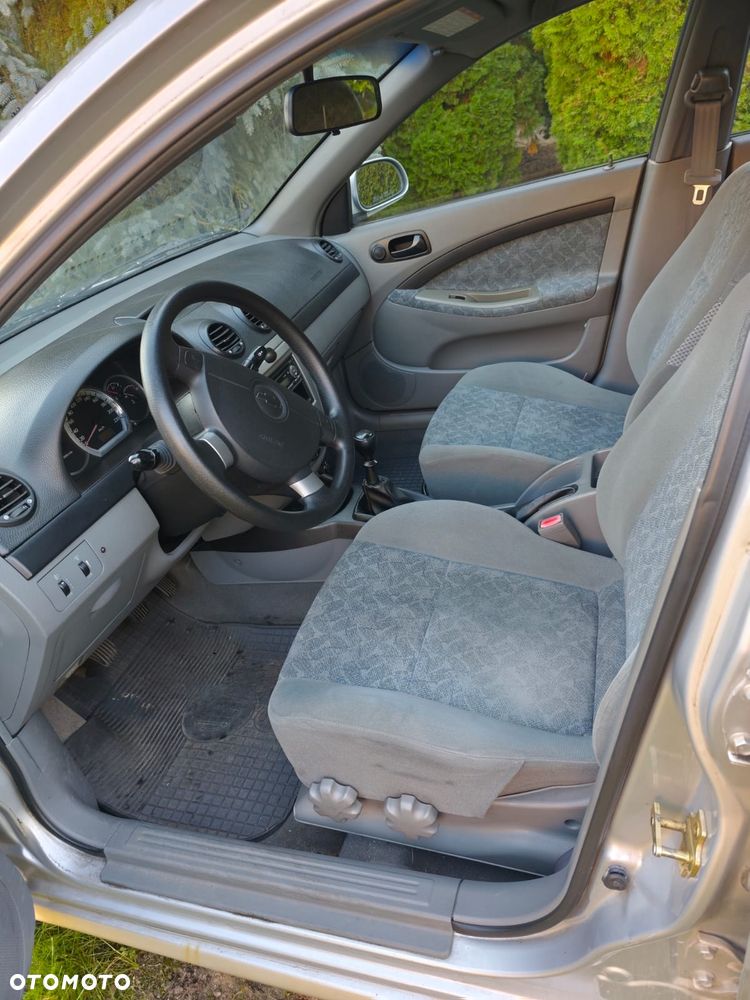 Chevrolet Lacetti 2004 photo 5