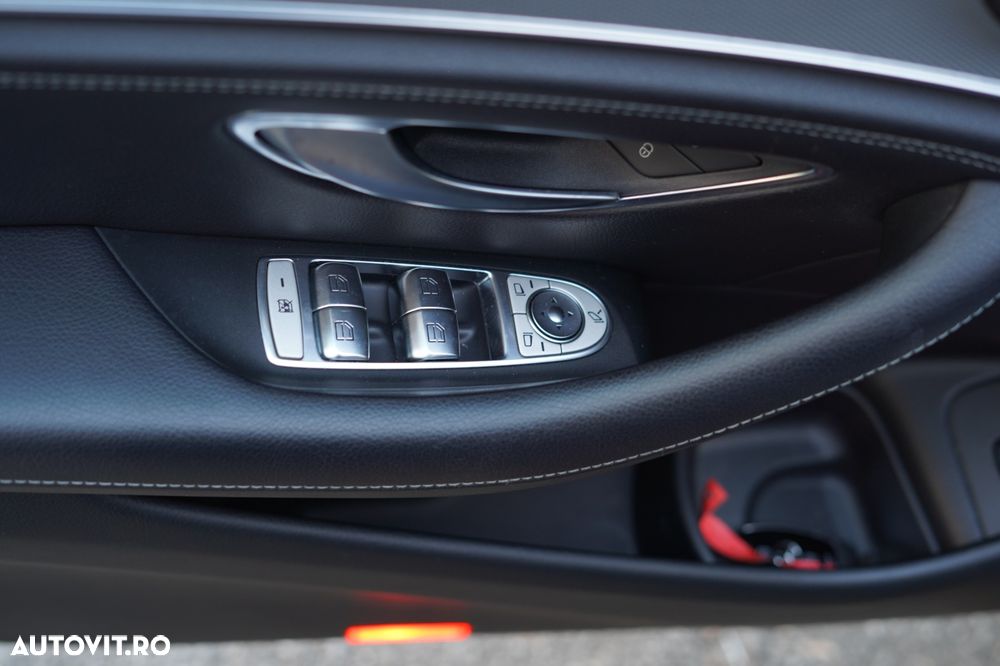 Mercedes-Benz E 220 d 4MATIC 9G-TRONIC AMG Line - 6