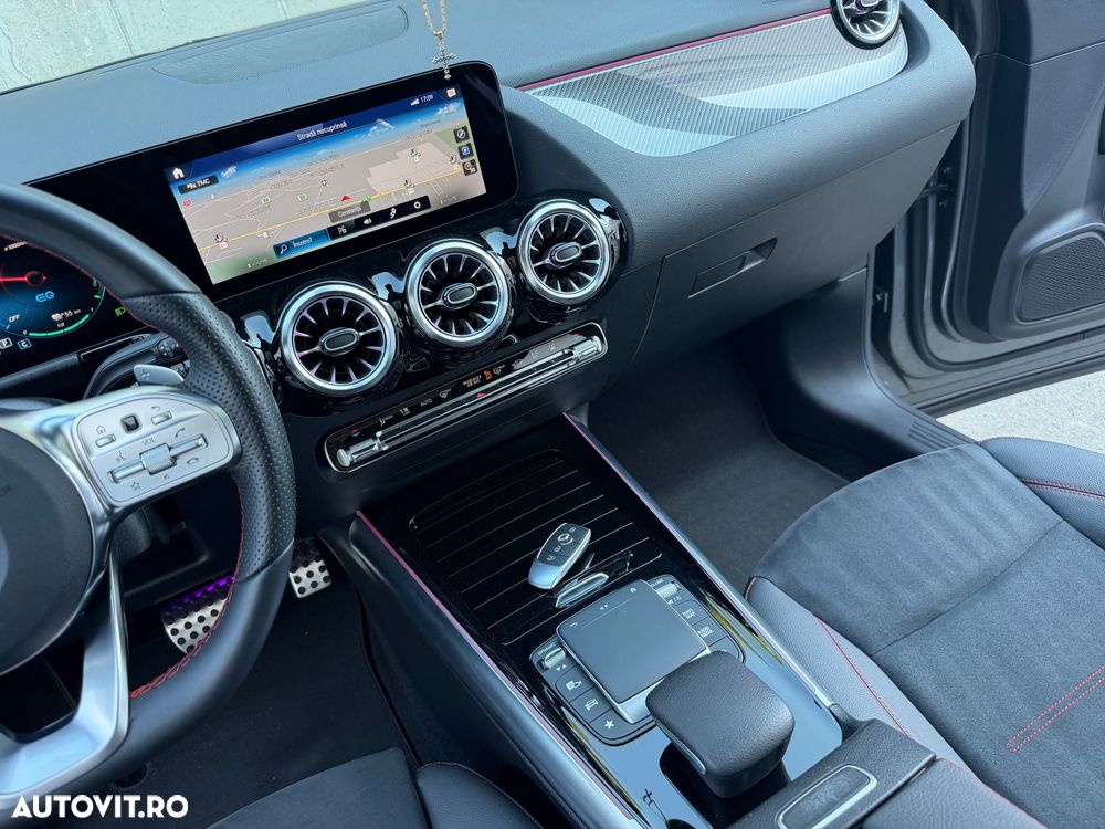 Mercedes-Benz GLA - 20