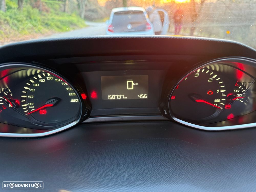 Peugeot 308 SW 1.6 BlueHDi Style - 20