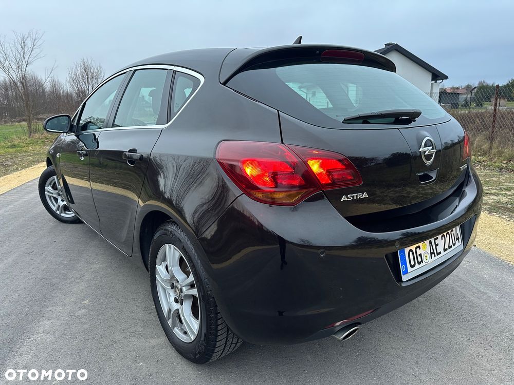 Opel Astra 1.4 T Cosmo - 7
