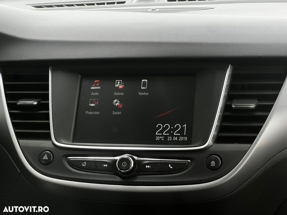 Opel Crossland - 11