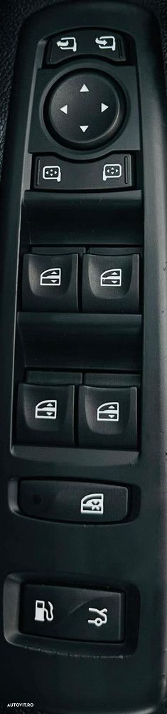 Renault Latitude 2.0 dCi Initiale - 7