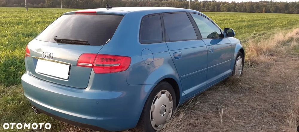 Audi A3 Sportback - 3