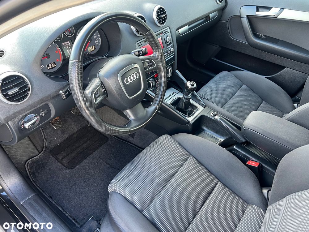 Audi A3 Sportback - 12