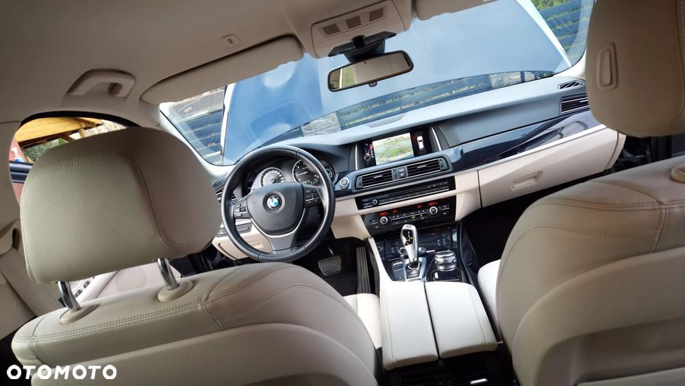 BMW Seria 5 520d - 13