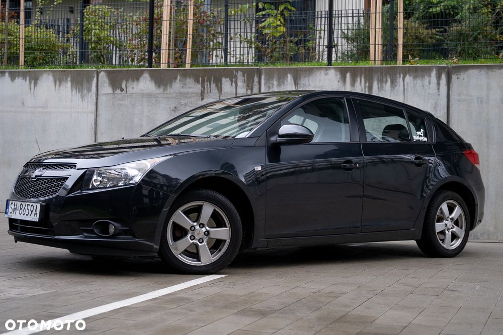 Chevrolet Cruze - 4