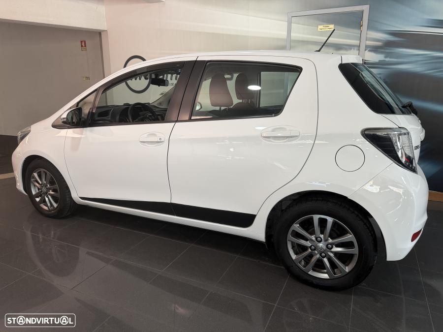 Toyota Yaris 1.4 D-4D Comfort+P.Style - 6