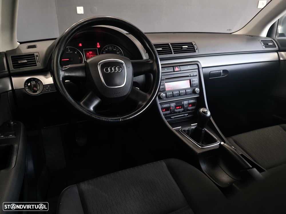 Audi A4 Avant 2.0 TDI DPF - 35