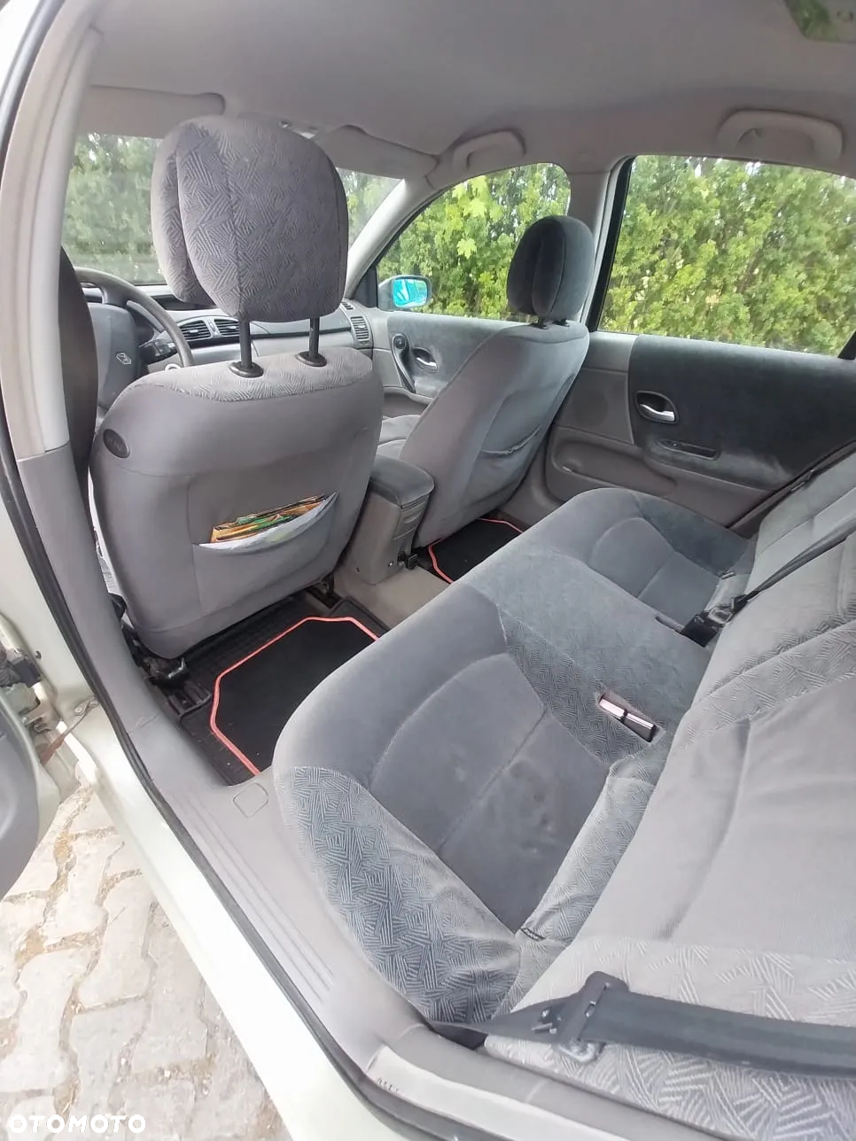 Renault Laguna 1.6 Concorde - 2