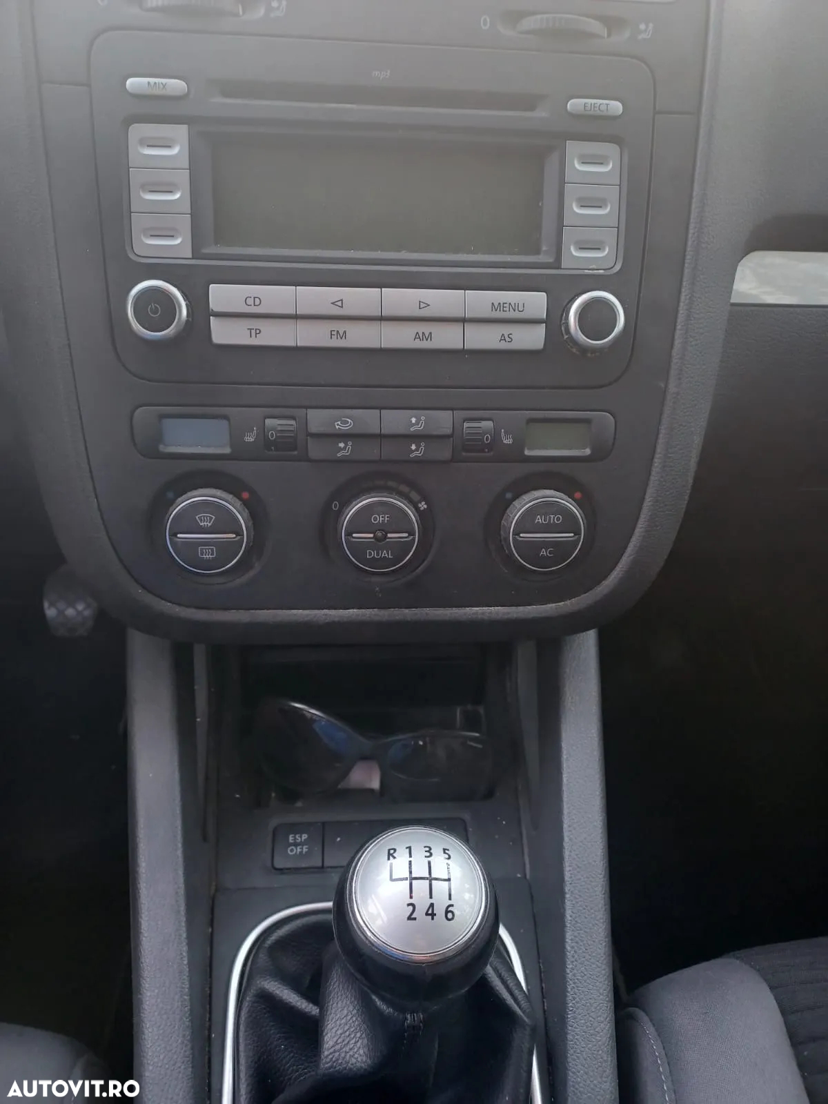 Volkswagen Golf 2.0 TDI 4Motion United - 6